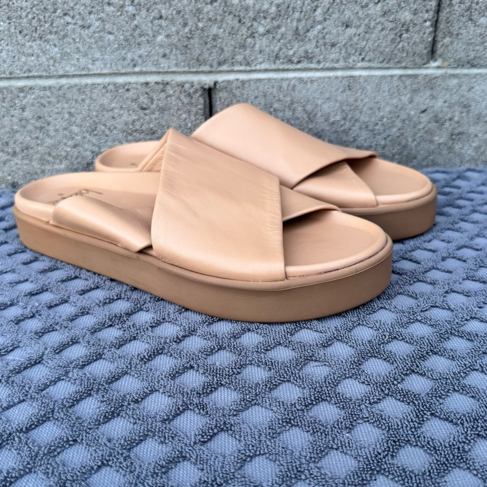 BEEK HEN SLIDE WOMEN SANDALS BEACH LEATHER SIZE 8